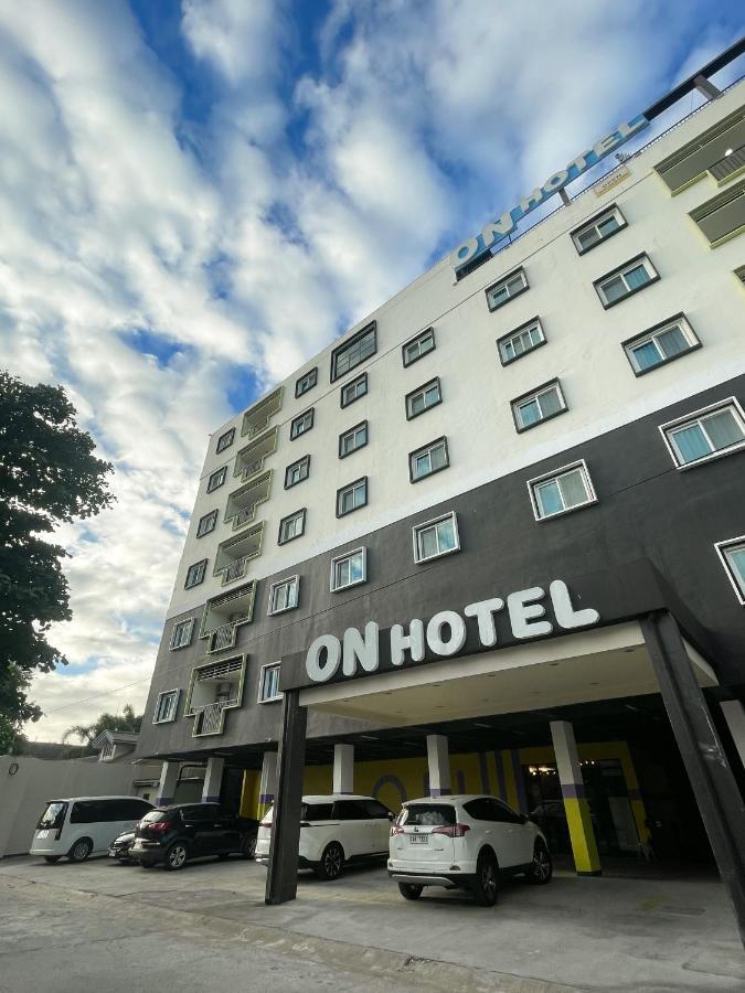 On Hotel Friendship Angeles Exteriér fotografie